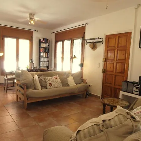 Caules Sleeps 6 Pool Wifi Villa